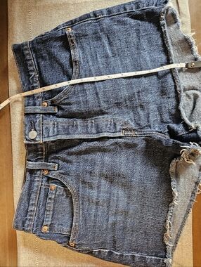 Levi’s Cutoff Denim Shorts W30 Dark Wash High Rise Raw Hem Vintage Style